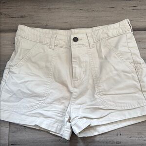 Patagonia White Cargo Shorts Classic Design